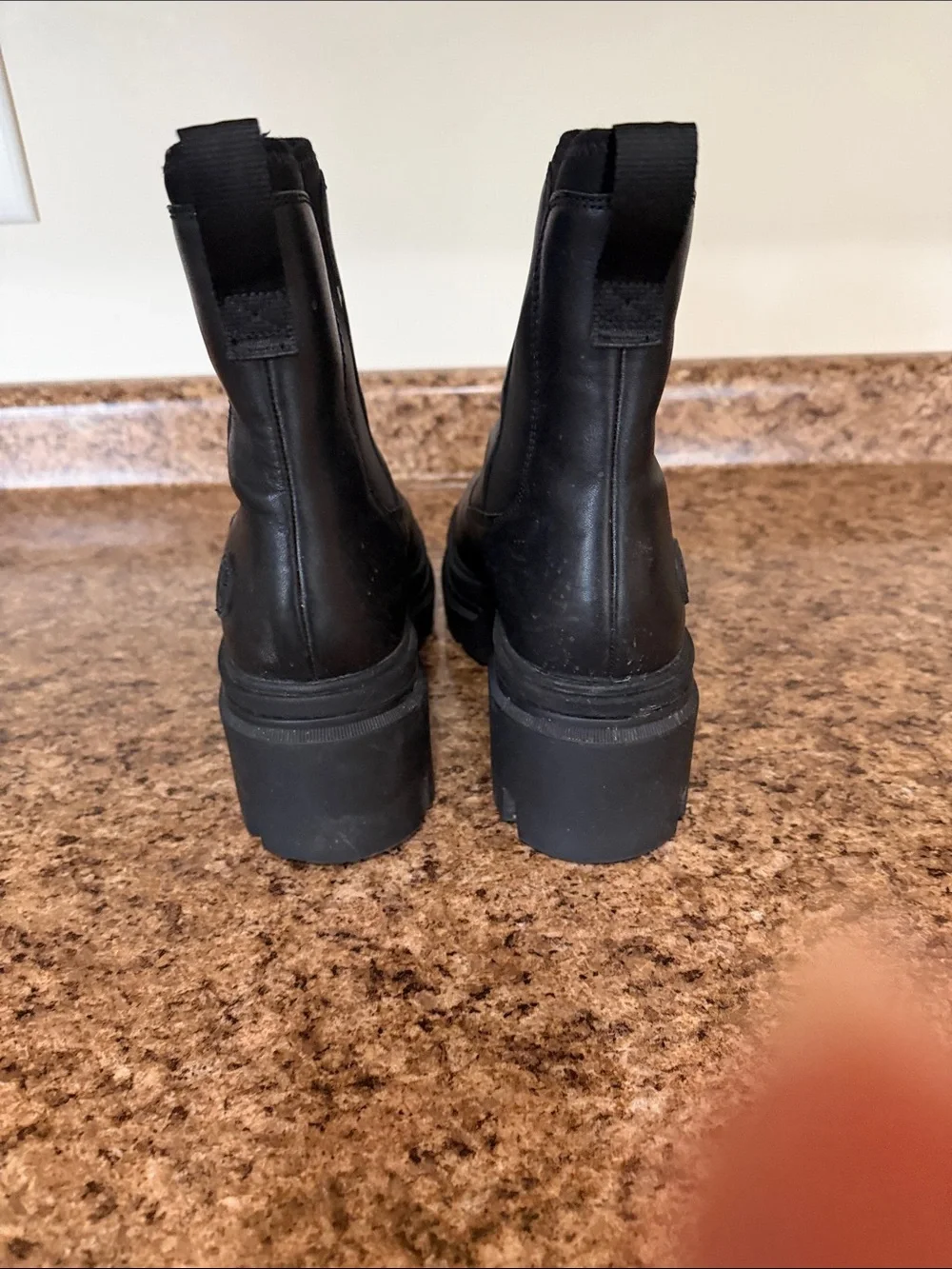 Timberland Women's Black Chunky Lug Chelsea Boots